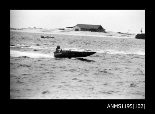 Australian National Speedboat Championships 1971, inboard skiff LIGHTNING III