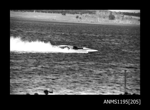 Lake Glenmaggie 1971, unlimited class hydroplane STAMPEDE