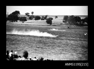 Lake Glenmaggie 1971, unidentified inboard hydroplanes