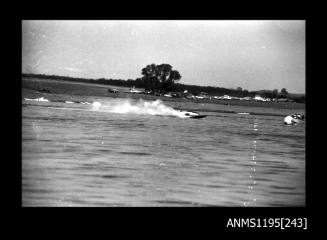 Lake Glenmaggie 1971, unidentified inboard hydroplane