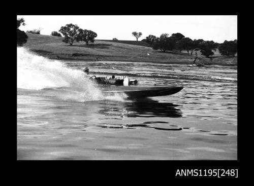 Lake Glenmaggie 1971, inboard hydroplane ASSASSIN