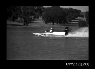 Lake Glenmaggie 1971, outboard catamaran VG78N