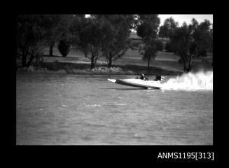 Lake Glenmaggie 1971, outboard catamaran WILD CAT