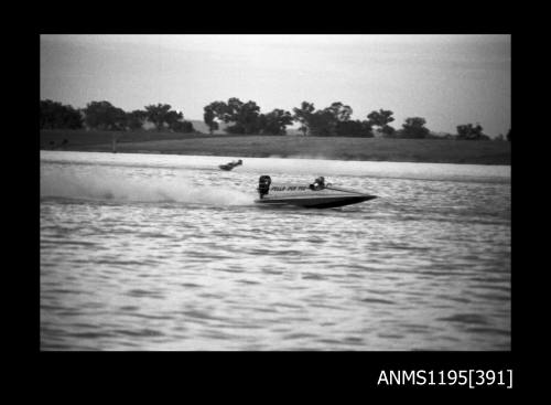 Lake Glenmaggie 1971, outboard catamaran FULLA-FUN TOO