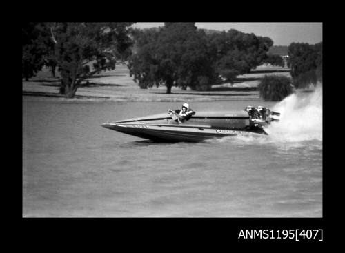 Lake Glenmaggie 1971, outboard catamaran QUICK CAT