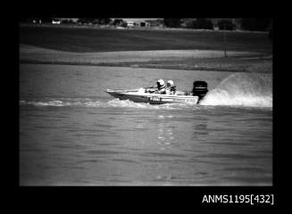 Lake Glenmaggie 1971, outboard runabout NIPPER KING