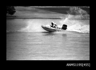 Lake Glenmaggie 1971, outboard runabout NIPPER KING