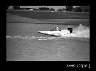 Lake Glenmaggie 1971, outboard catamaran LEMON PEEL