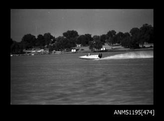 Lake Glenmaggie 1971, outboard catamaran FULLA-FUN TOO