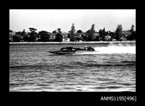 Hen and Chicken Bay 1970s, inboard hydroplane WASP TWO