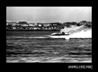 Hen and Chicken Bay 1970s, inboard hydroplane VOODOO IV