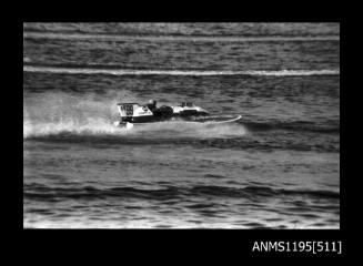 Hen and Chicken Bay 1970s, inboard hydroplane VOODOO IV