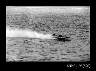 Hen and Chicken Bay 1970s, inboard hydroplane DYNA