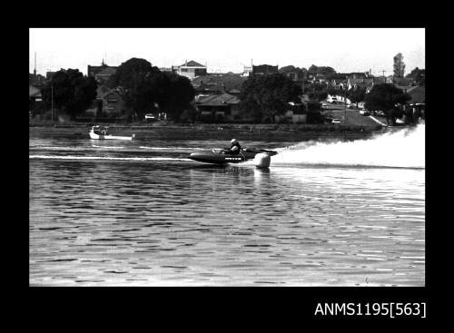 Hen and Chicken Bay 1970s, cabover type inboard hydroplane MB22N