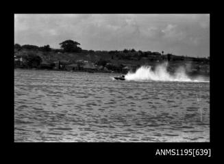 Hen and Chicken Bay 1970s, inboard hydroplane DYNA