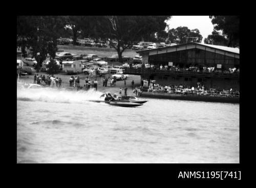 Wagga Boat Club, inboard hydroplane KAARINA and an unidentified inboard powerboat