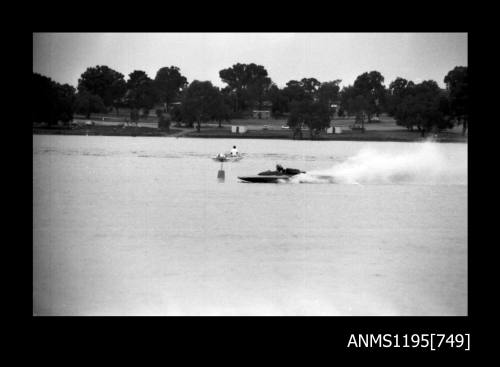 Wagga Boat Club, unidentified cabover type inboard hydroplane