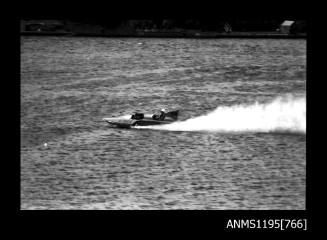 Hen and Chicken Bay Races 1970, inboard hydroplane EAGLE