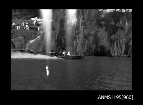 Bridge to Bridge Speedboat Race 1970, outboard runabout GROUP MARINE