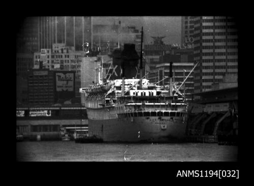 Sydney Cove 1969, Chandris Line passenger liner SS AUSTRALIS