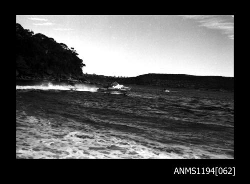 Manly Cove and Store Beach 1973, cruiser VEDETTE J demonstration