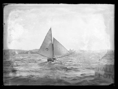 SOUTHERN CROSS sailing on Sydney Harbour