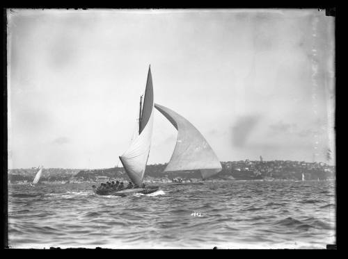 18-footer ARLINE on Queen of the Harbour Day January 1931