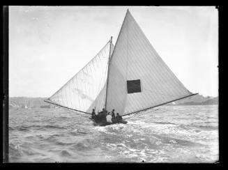 18-footer AVALON racing in the Queen of the Harbour race in January 1931, inscribed 3960