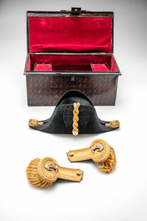 Epaulettes, cocked hat and chest belonging to Captain Frederick Cook, RAN