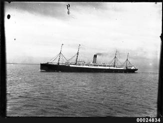 Passenger liner with four masts and a single funnel