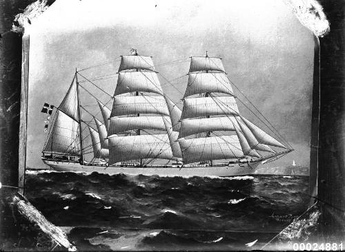 Ship CALLUNA three masted barque at sea.