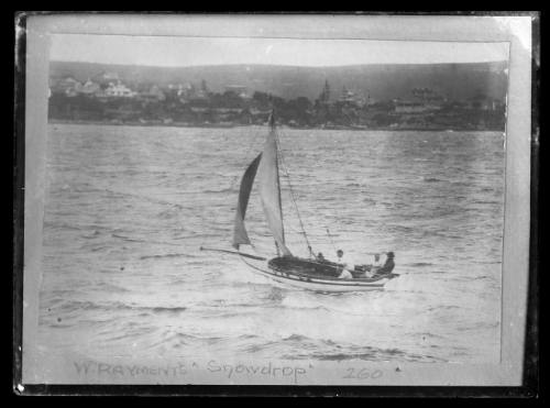 W Rayment's sloop SNOWDROP on Sydney Harbour