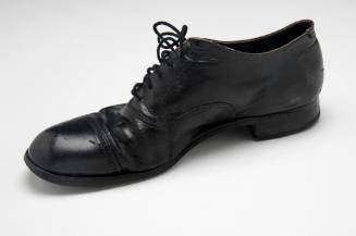 Leather dress shoe