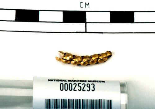 Segment of gold chain
