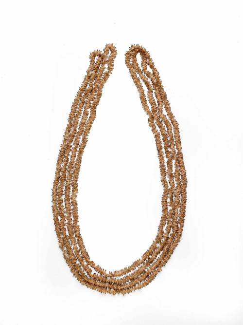 Rice shell necklace