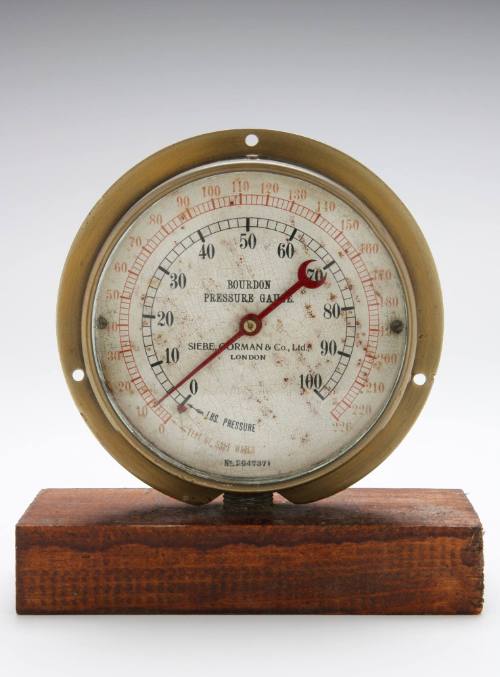 Bourdon pressure Gauge