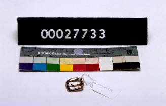 HIC KOK RUSTLESS Buckle.  PART OF A TAILOR'S KIT, THE CASE 00027650, ITS CONTENTS REGISTERED AS 00027651 - 00027736.