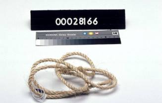 Lenght of 1 / 4 inch hemp cord from sail makers kit