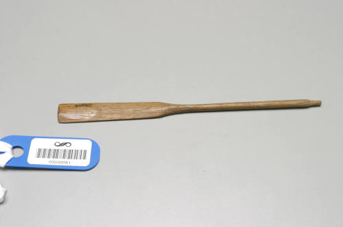 Wooden oar from the turtle shell boat model