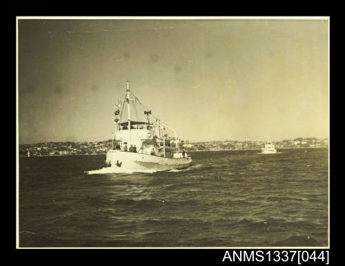 Photograph of two escort vessels in Sydney Harbour