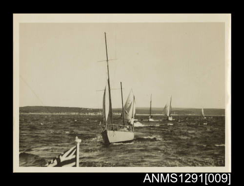 Photograph of WAYFARER No 33 sailing at sea