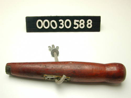 Winch handle made and used by waterside worker Ernest 'snowy' Flint