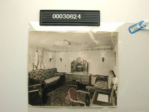 UNTITLED [FIRST CLASS SUITE ROOM ON THE "WANGANELLA"]