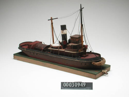 Model of tug ST ARISTEL