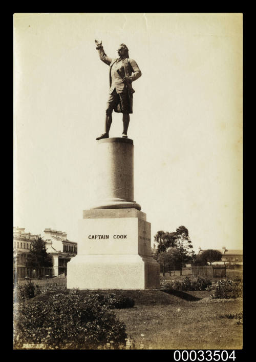 Statue of Captain Cook in Hyde Park, Sydney