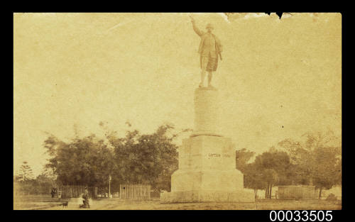 Statue of Captain Cook in Hyde Park, Sydney