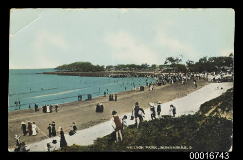 Postcard of Neilson Park at Bundaberg of Queensland