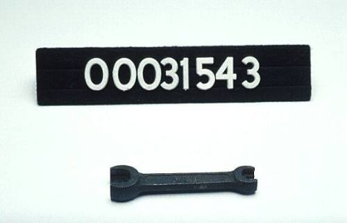 Fixed spanner with two jaws