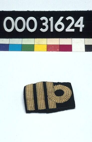 Royal Australian Navy helicopter pilot shoulder board for a commander