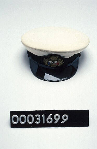 P&O Radio Officer Douglas Arthur Rogers : mess dress uniform cap